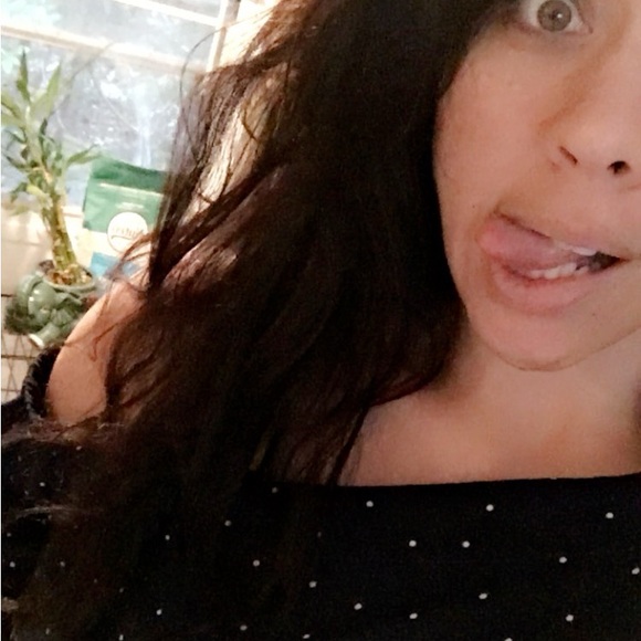 Meet your Posher, Angela - Picture 4 of 7